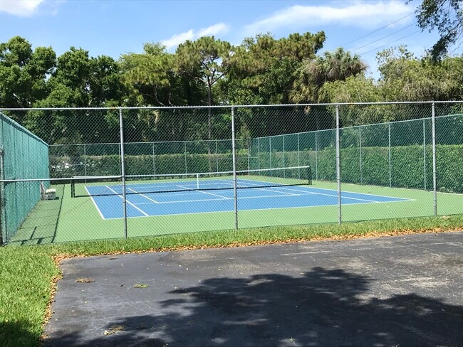 Foto del edificio - 801 Sabal Ridge Cir