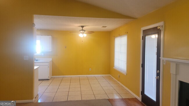 Foto del edificio - 445 Westside Dr