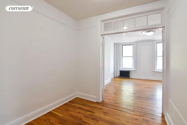 Building Photo - 487 Hicks St