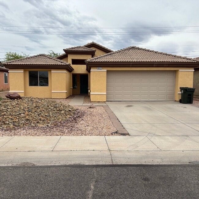 Building Photo - 3812 Heather Ave