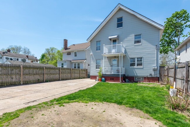 Building Photo - 3977 W 23rd St