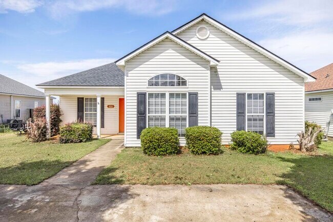 Foto del edificio - 406 Haverhill Cir