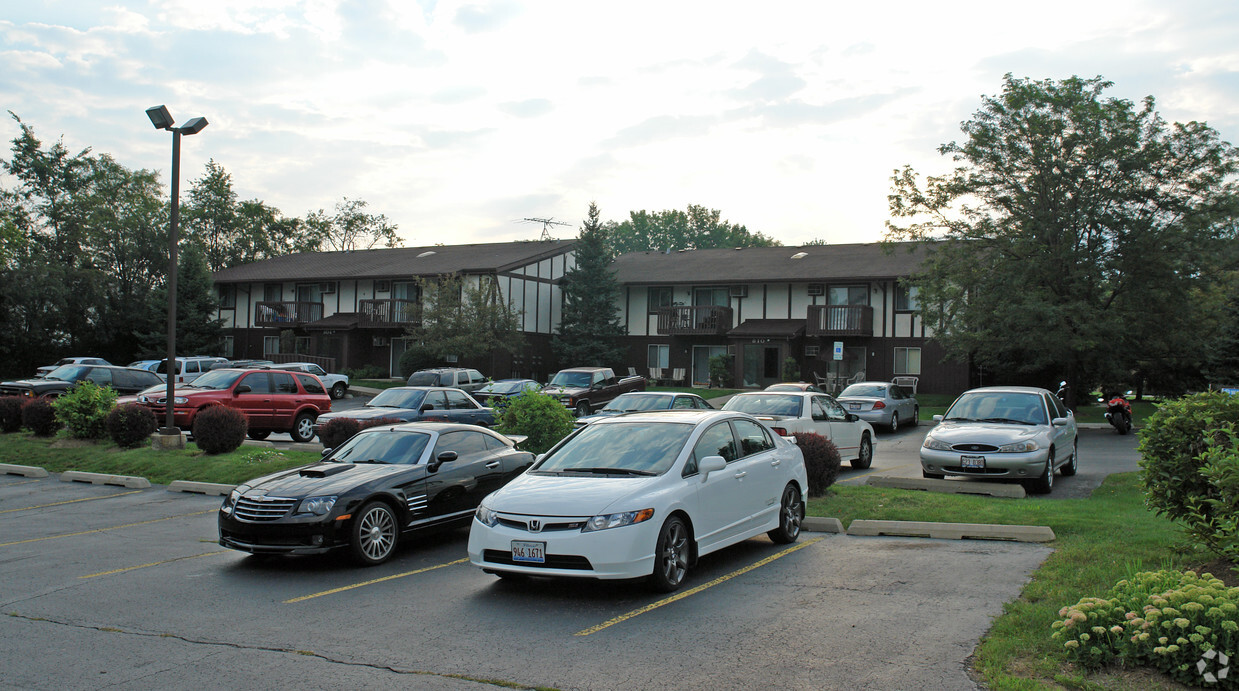 Parking Area - Buckingham Court