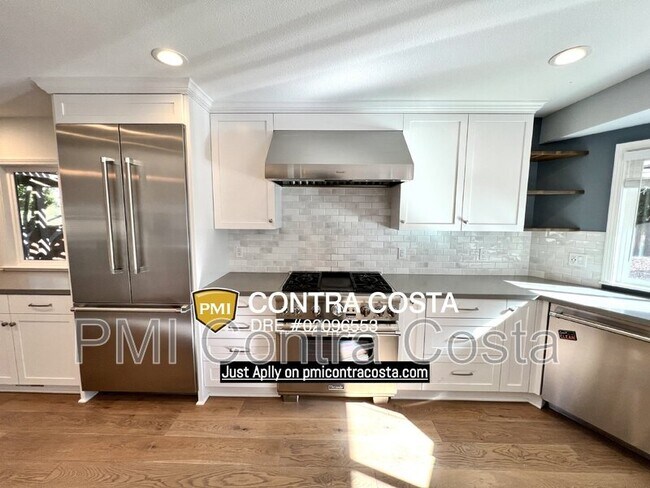 Foto del edificio - 120 Turrini Ct