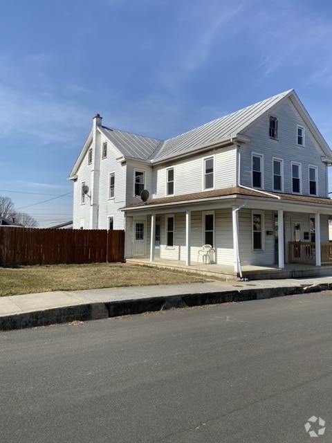 129 North College St., Palmyra - 129 N College St