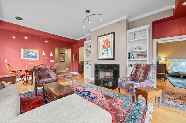 Foto del edificio - 30 W Erie St