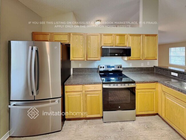 Foto del edificio - 15582 Moss Hollow Dr