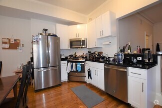 Building Photo - 135 Otis St