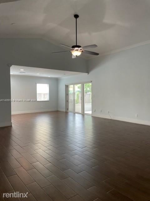 Building Photo - 3 br, 2 bath House - 228 SE 8th St