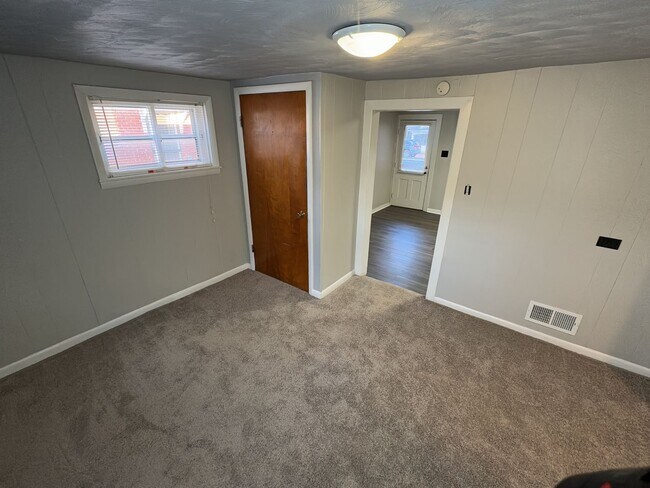 Foto del edificio - 1st floor apartment