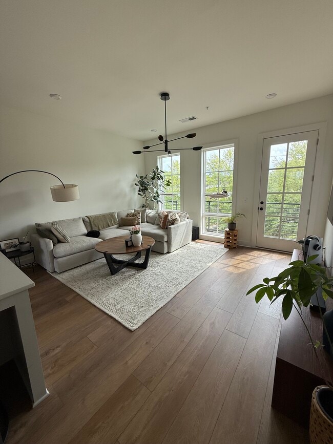 Photo - 1276 Longreen Ter NW Apartment