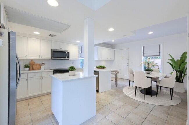 Foto del edificio - 134 Peruvian Ave