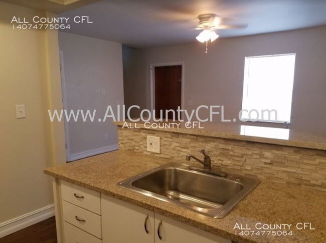Foto del edificio - 5681 Charleston St