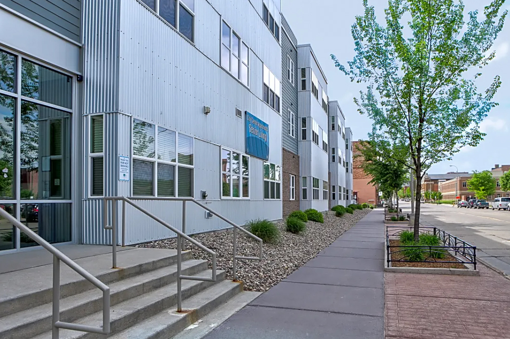 Primary Photo - City Center Apartments