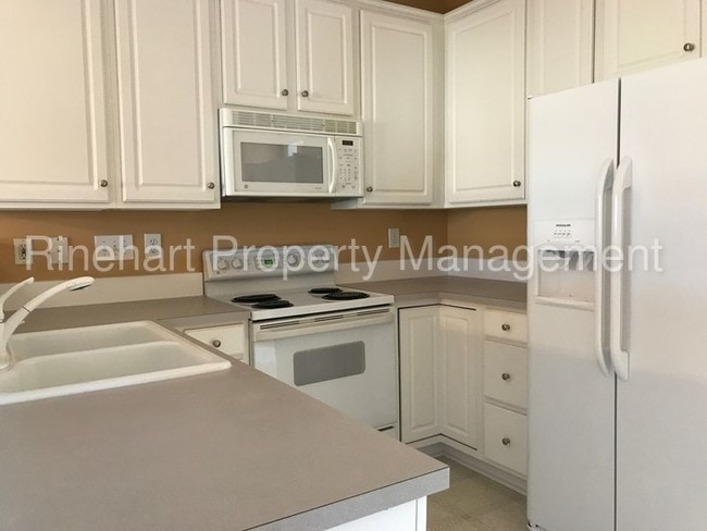 Building Photo - 4103 Desert Rose Ct