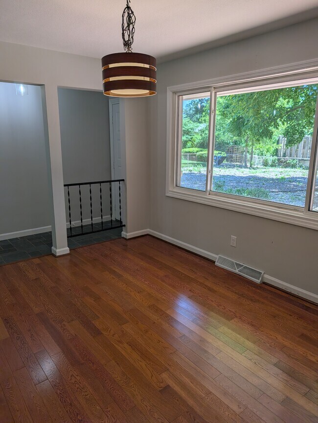 Foto del edificio - 1716 Georgetown Dr