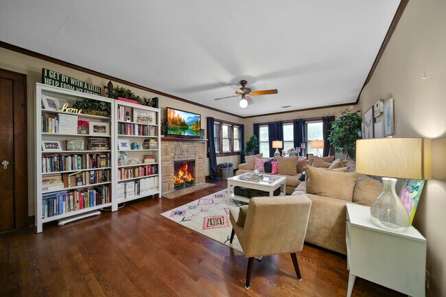 Foto del edificio - 1701 Hawthorne