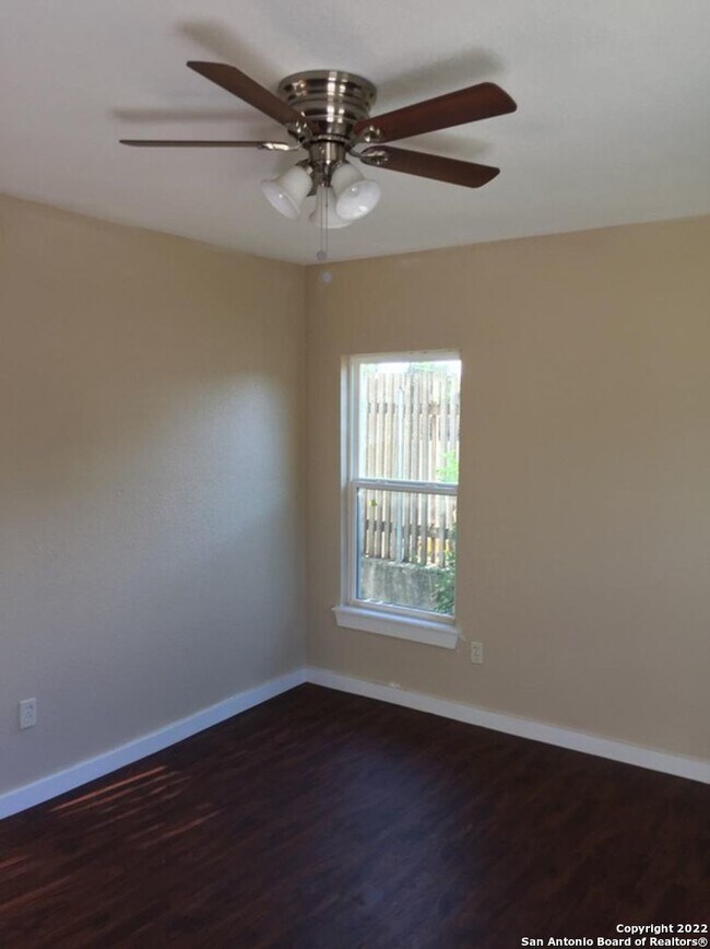Building Photo - 710 Poinsettia-
