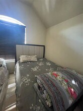 Building Photo - 26864 Calgary Pointe Dr