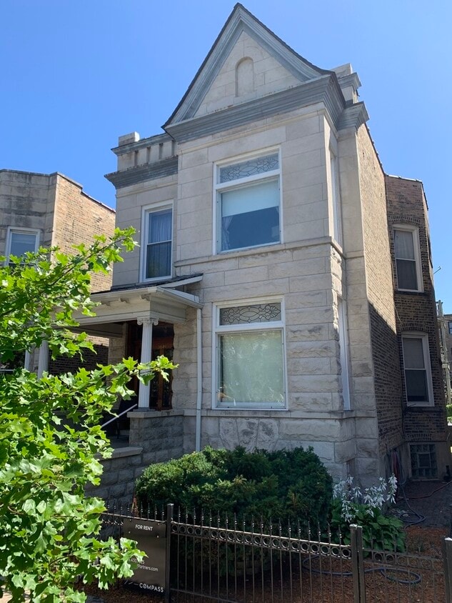 3849 N Greenview Ave Unit 1, Chicago, IL 60613 Apartment for Rent in
