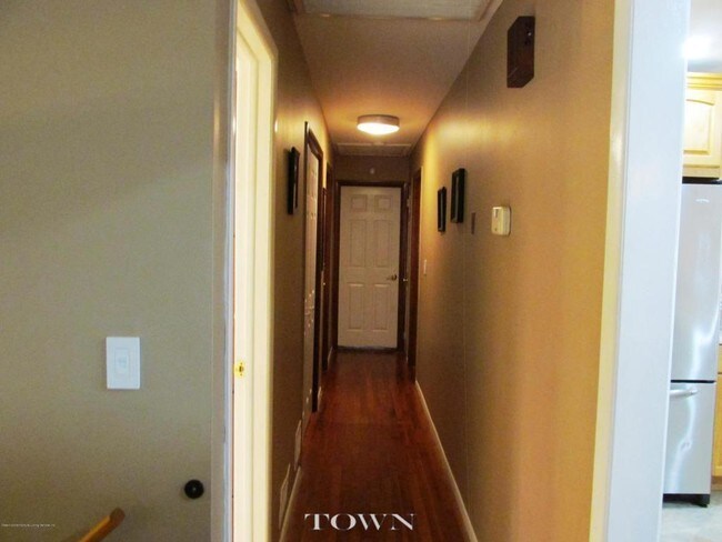 Foto del edificio - 184 Lovelace Ave