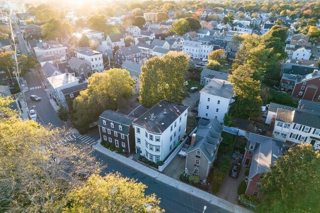 Foto del edificio - 72 Derby St
