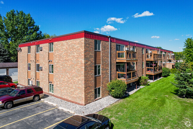 Foto del edificio - Silver Leaf South Fargo