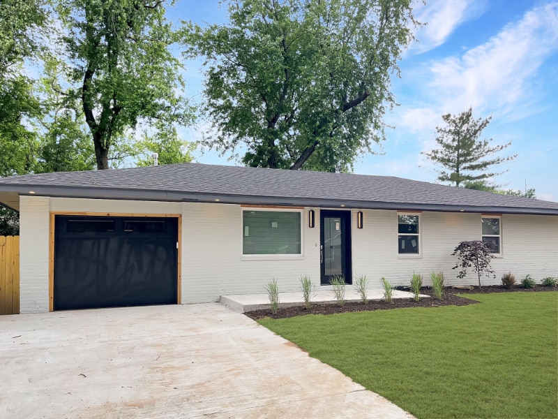 Photo - 805 SW 2nd St (Bentonville, AR)