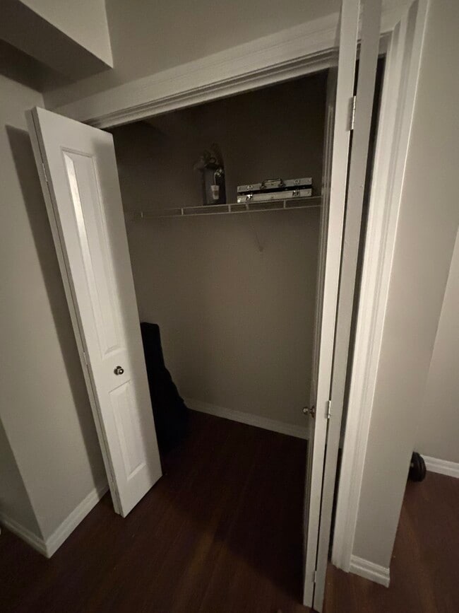 Photo du bâtiment - 251 Erb St. W