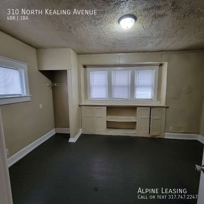 Building Photo - 310 N Kealing Ave