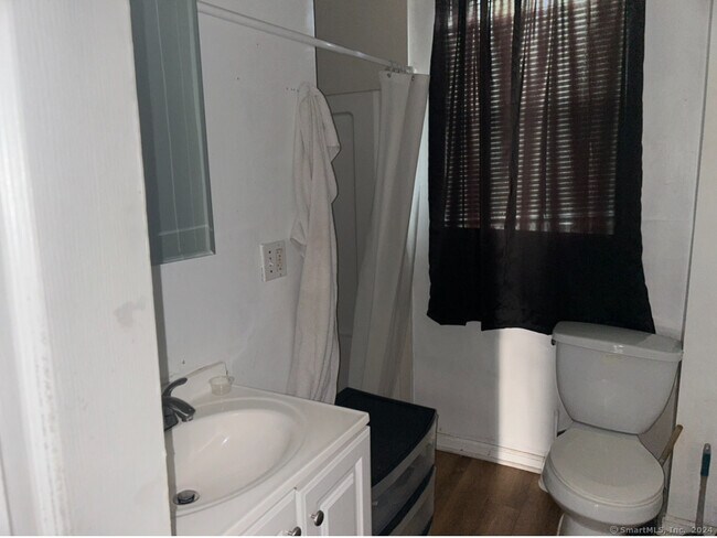 Foto del edificio - 19 S High St