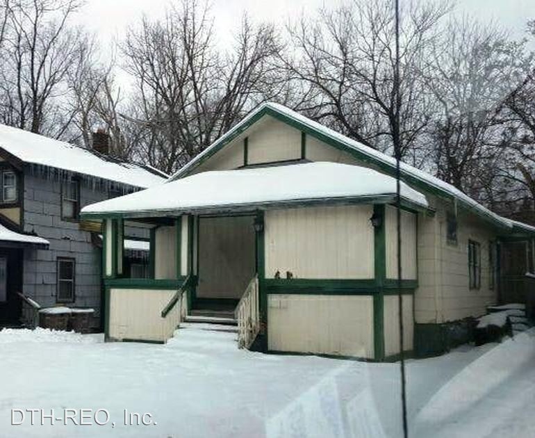Foto principal - 3 br, 1 bath House - 458 Cesar E Chavez Ave