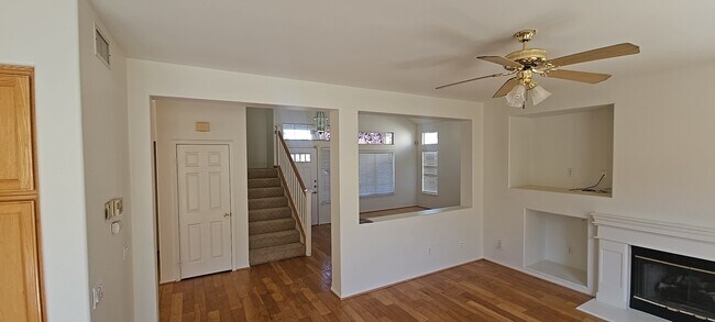 Foto del edificio - 1726 Amberidge Way
