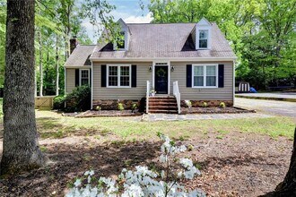 Building Photo - 2525 Lauderdale Dr
