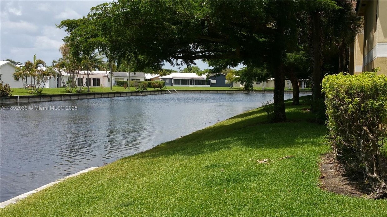 Photo - 7640 WESTWOOD DR APT #407 TAMARAC, FL 33321