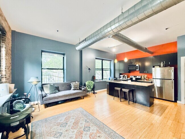 Foto del edificio - 881 Lafayette Blvd