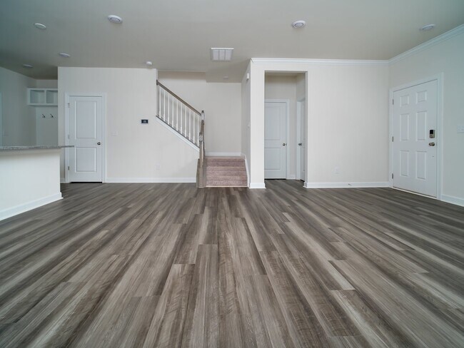 Foto del edificio - "Charming 3-Bedroom Retreat with 2.5 Baths in the Heart of Belmont!"