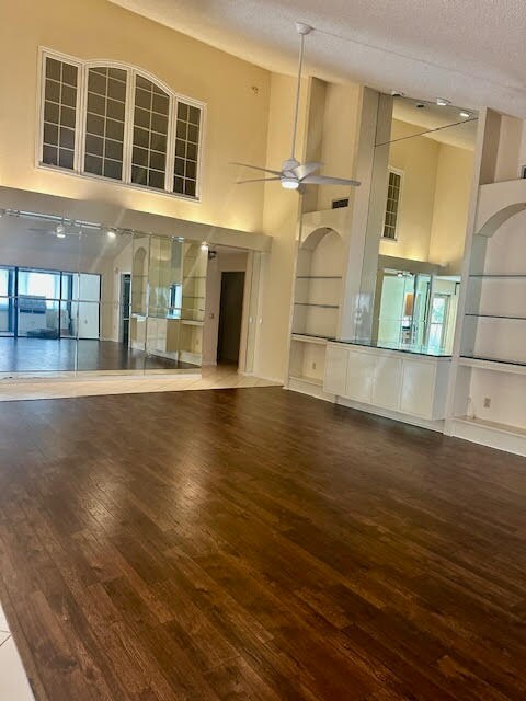Foto del edificio - 2870 Cuyahoga Ln