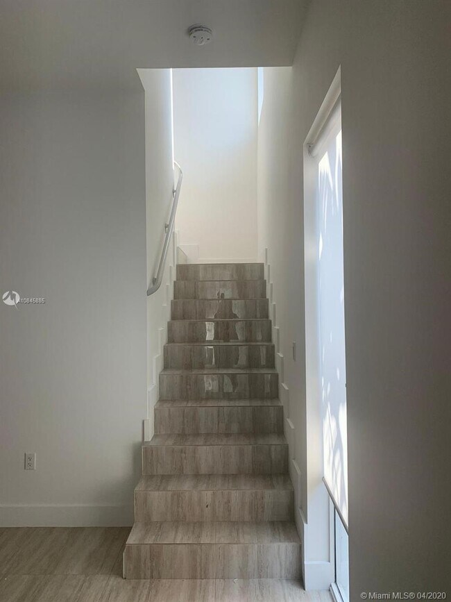 Foto del edificio - 3534 SW 25th Ter