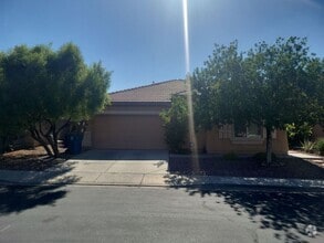 Building Photo - 515 Moses Lake Ct