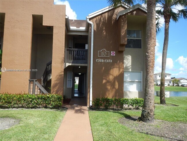 Building Photo - 431 SW 113th Way