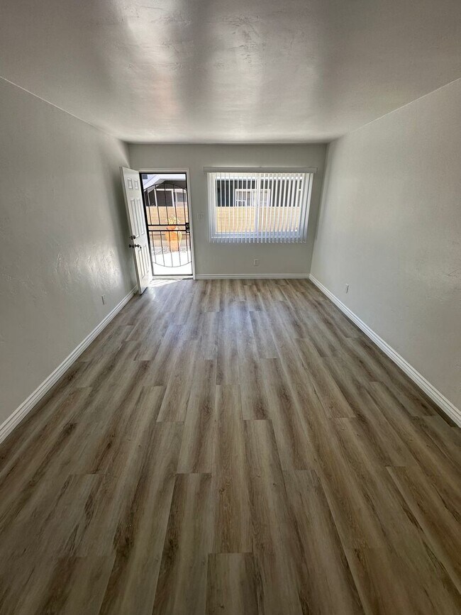 Foto del edificio - 4061 Ohio St