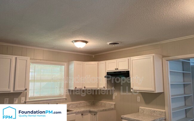 Foto del edificio - 2170 Custer Dr