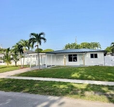Building Photo - 600 N 70th Ter