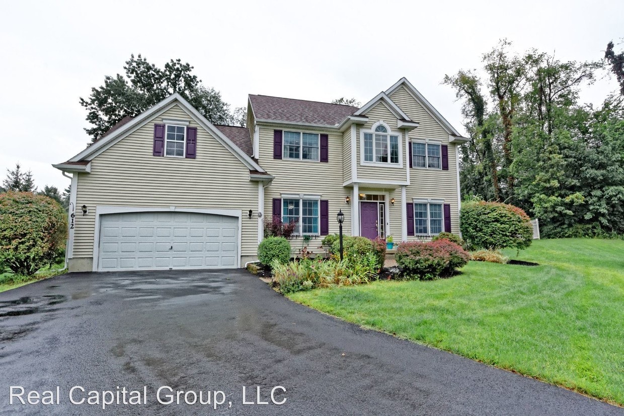 612 Vanderlyn Ln, Slingerlands, NY 12159 House Rental in Slingerlands