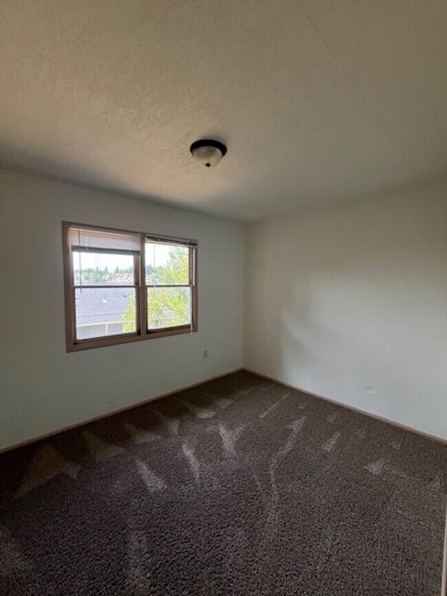 Foto del edificio - Sheridan duplex bremerton