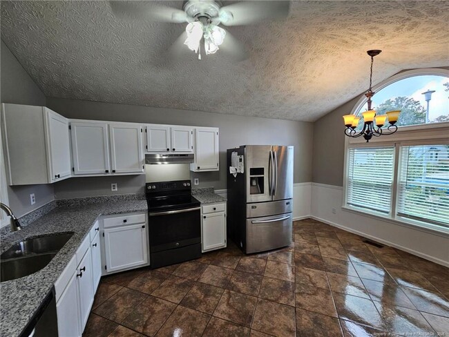 Foto del edificio - 5227 Ballentine St