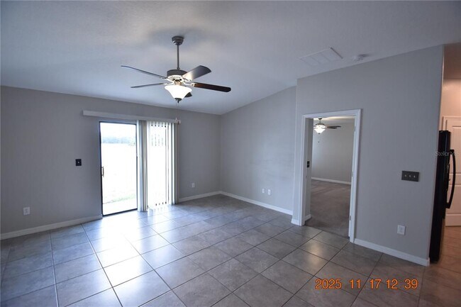 Foto del edificio - 10120 Carloway Hills Dr