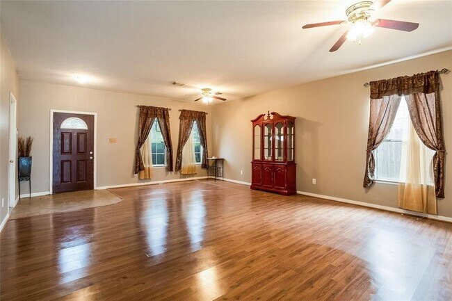 Foto del edificio - 21910 Willow Downs Dr
