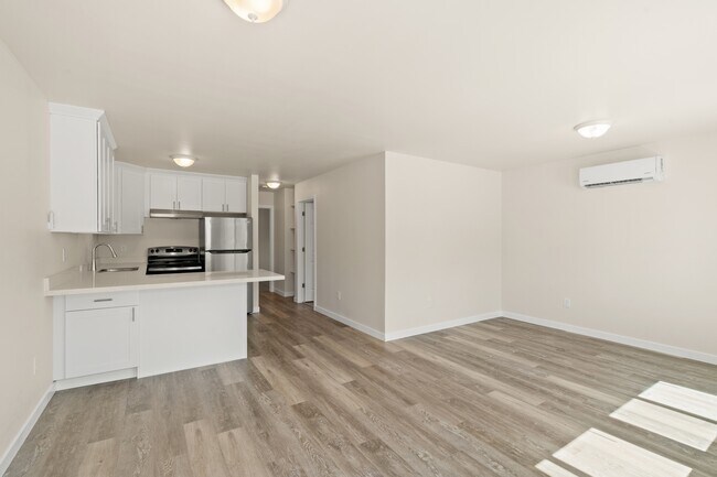 Foto del edificio - 522 W Cushing St